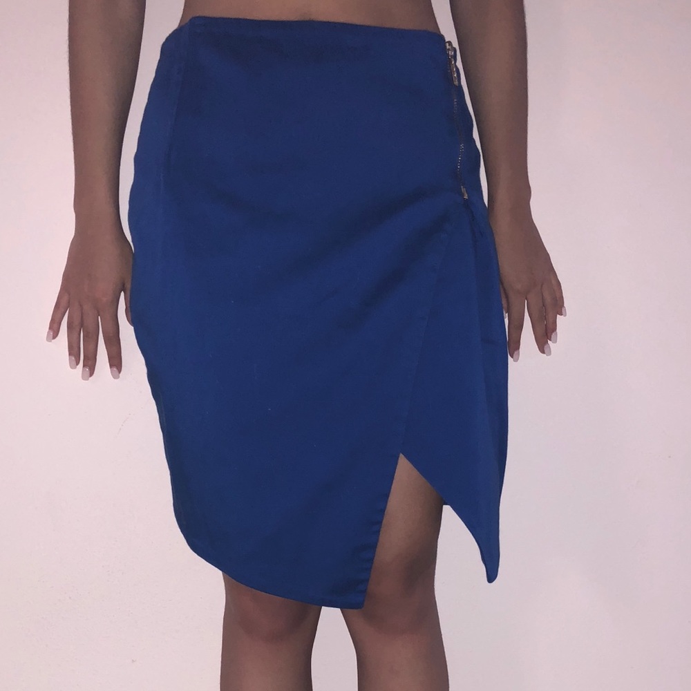 Kardashian Kollection Skirt Size 6